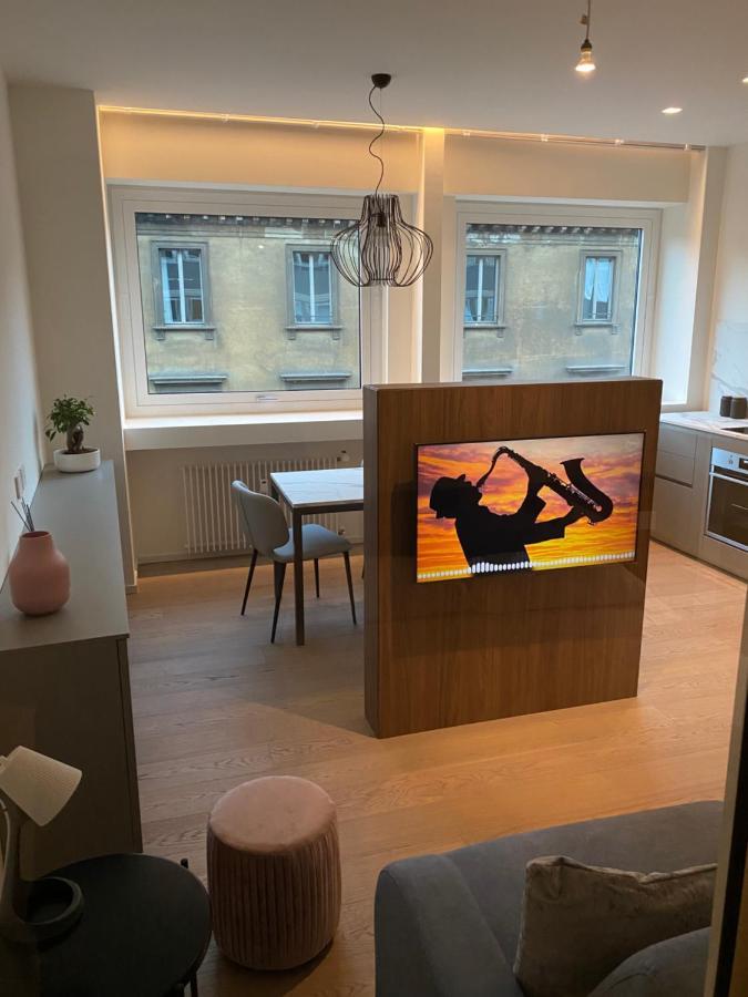Torino 64 - Duomo City Center Luxury Apartment Perfect X2! 米兰 外观 照片