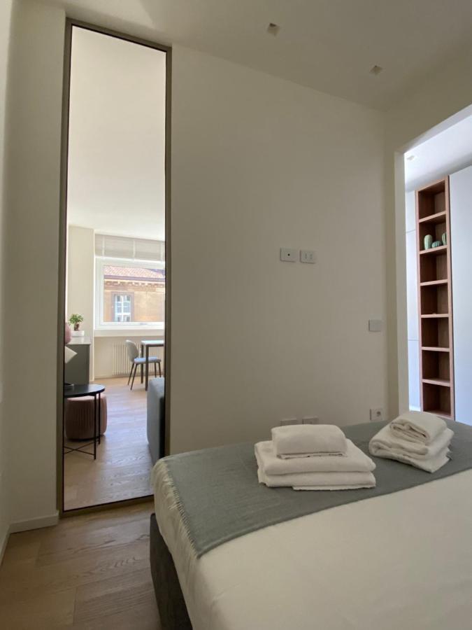 Torino 64 - Duomo City Center Luxury Apartment Perfect X2! 米兰 外观 照片